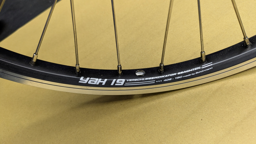 Laufrad 20 x 19 ; (406-19 )    Laufrad z.B. für Straßenflitzer Roller vorne